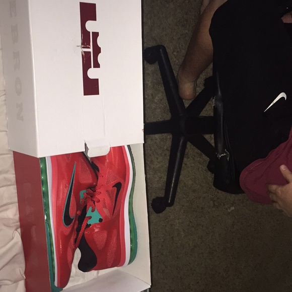 Lebron 9 Low Southbeach - Picture 1 of 6